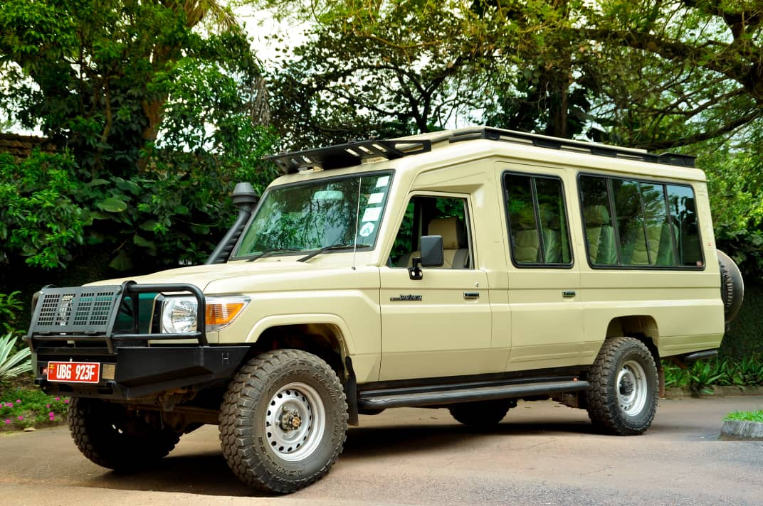 Safari Land Cruiser with Turiken Tours and Car rental